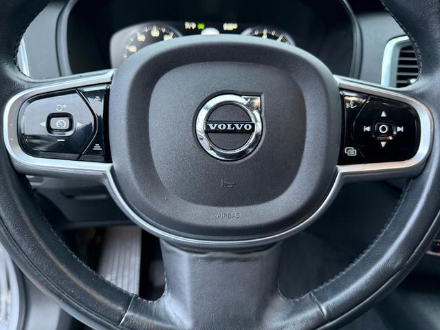 Photo of 2020 Bright Silver Metallic Volvo XC90