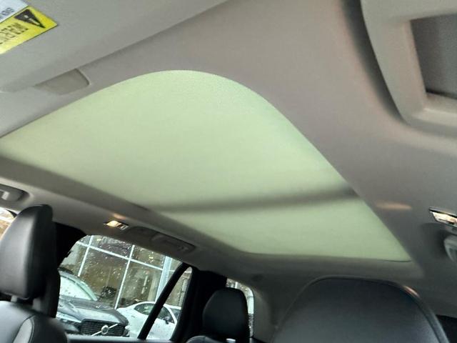 Photo of 2020 Bright Silver Metallic Volvo XC90