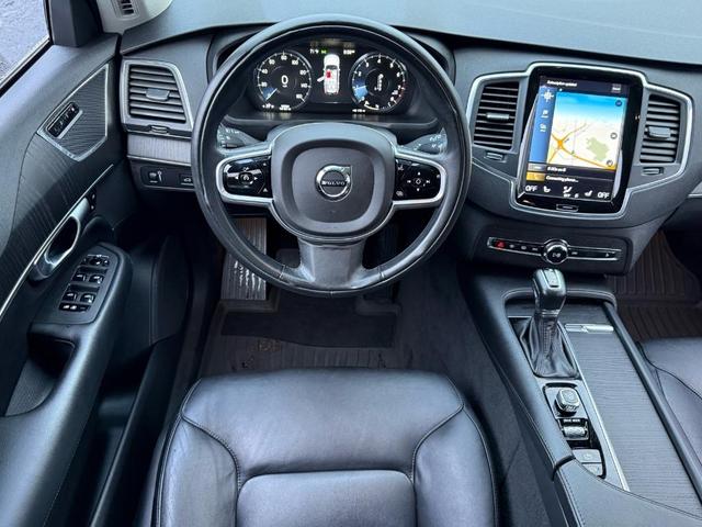 Photo of 2020 Bright Silver Metallic Volvo XC90
