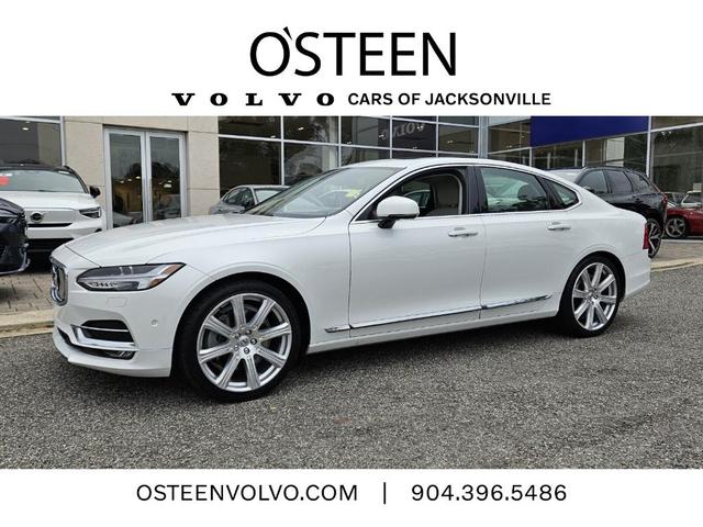 2017 Volvo S90