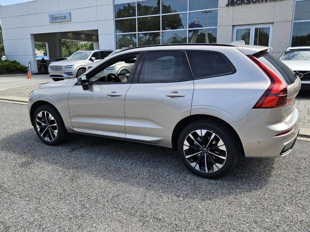 Photo of 2026 Bright Volvo XC60