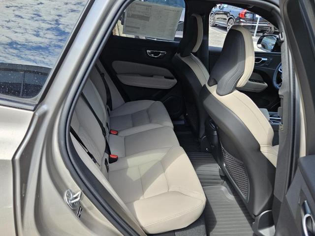 Photo of 2026 Bright Volvo XC60