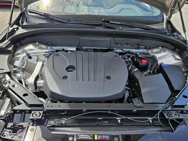 Photo of 2026 Bright Volvo XC60