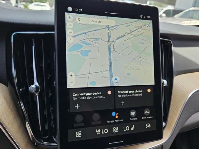 Photo of 2026 Bright Volvo XC60