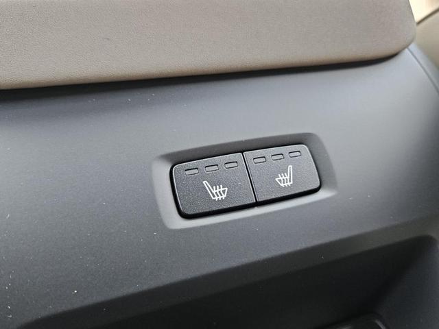 Photo of 2026 Bright Volvo XC60