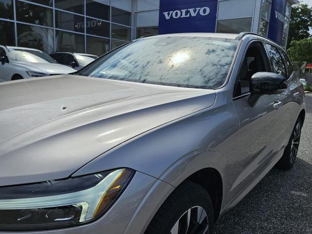Photo of 2026 Bright Volvo XC60