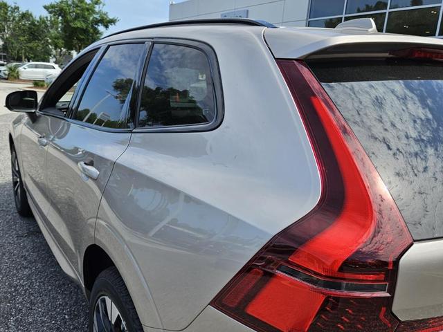 Photo of 2026 Bright Volvo XC60