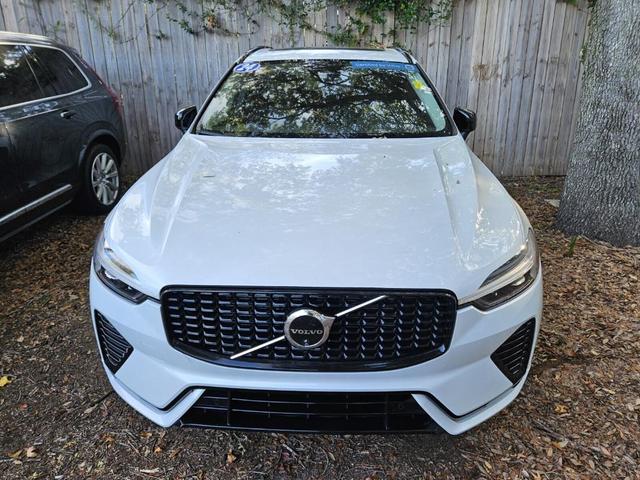 Photo of 2024 Crystal White Metallic Volvo XC60
