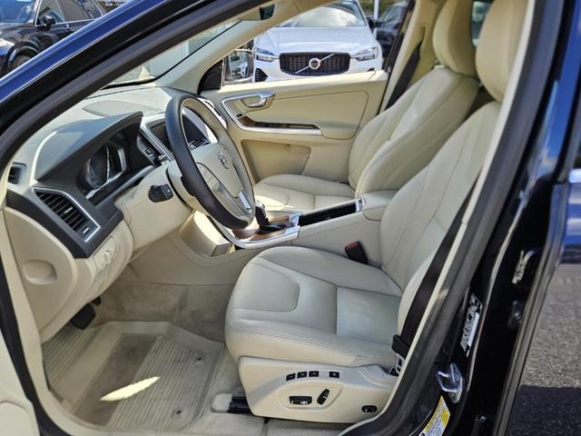 2016 Volvo XC60