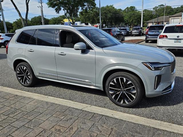 Photo of 2025 Vapour Gray Volvo XC90 Plug-In Hybrid