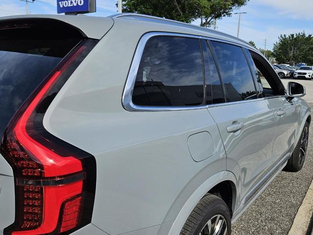 Photo of 2025 Vapour Gray Volvo XC90 Plug-In Hybrid