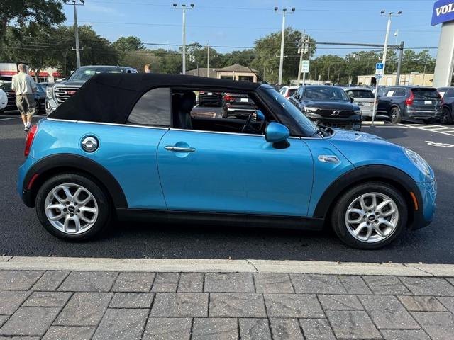 Photo of 2018 Electric Blue Metallic MINI Convertible