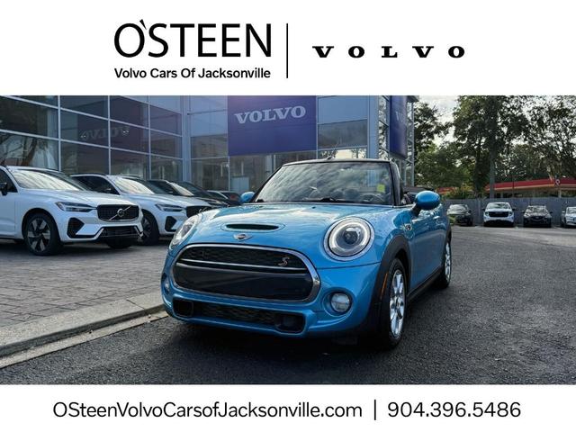 Photo of 2018 Electric Blue Metallic MINI Convertible