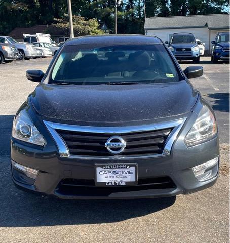 Photo of 2014 Storm Blue Nissan Altima