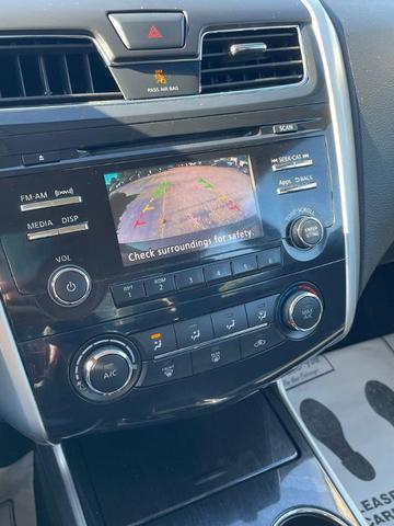 Photo of 2014 Storm Blue Nissan Altima