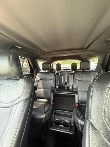 Photo of 2020 Blue Ford Explorer