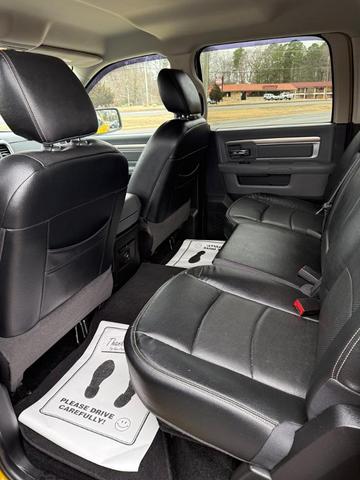 Photo of 2022 Black Dodge Charger