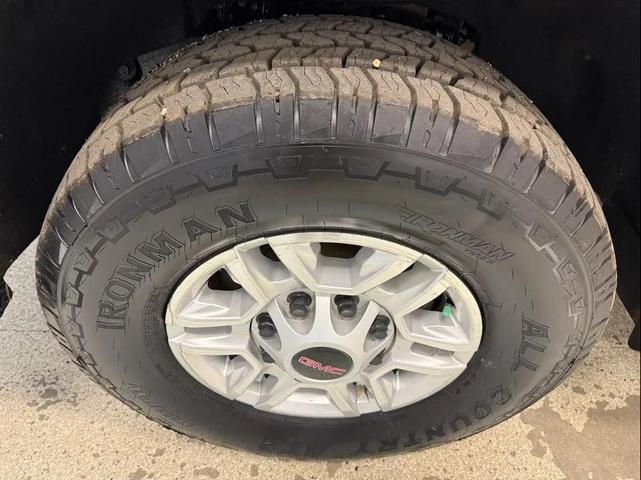 Photo of 2021 Summit White GMC Sierra 2500