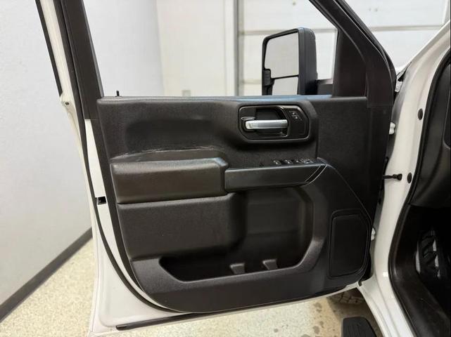 Photo of 2021 Summit White GMC Sierra 2500