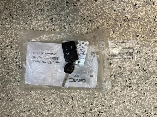 Photo of 2021 Summit White GMC Sierra 2500