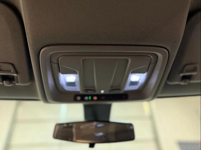 Photo of 2021 Summit White GMC Sierra 2500