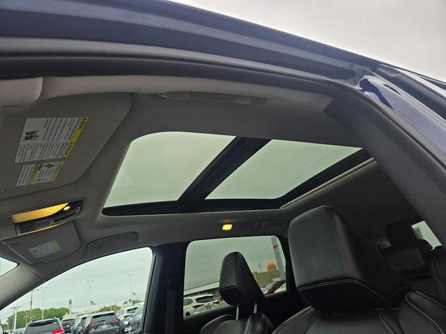 Photo of 2023 Grand Blue INFINITI QX60