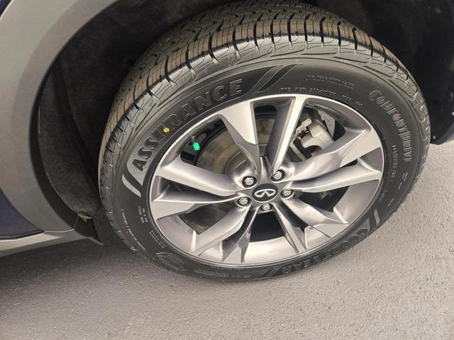 Photo of 2023 Grand Blue INFINITI QX60