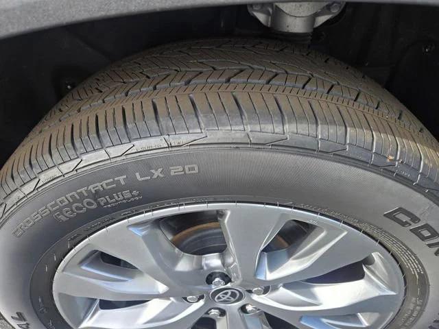 Photo of 2024 Coastal Cream Toyota Grand Highlander