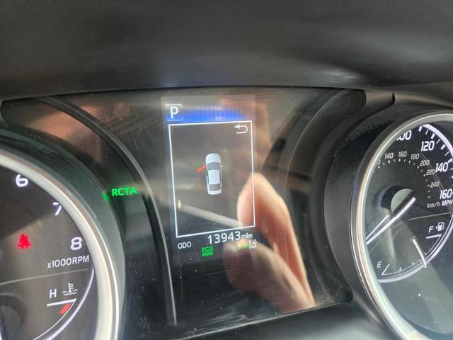 Photo of 2023 Gray Toyota Camry