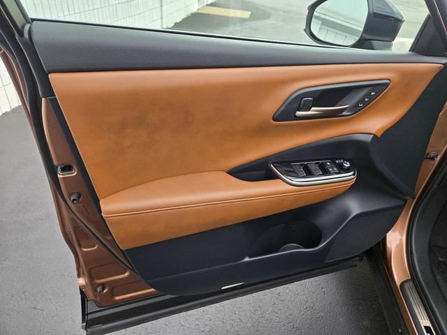 Photo of 2025 Bronze Age Toyota Crown Signia