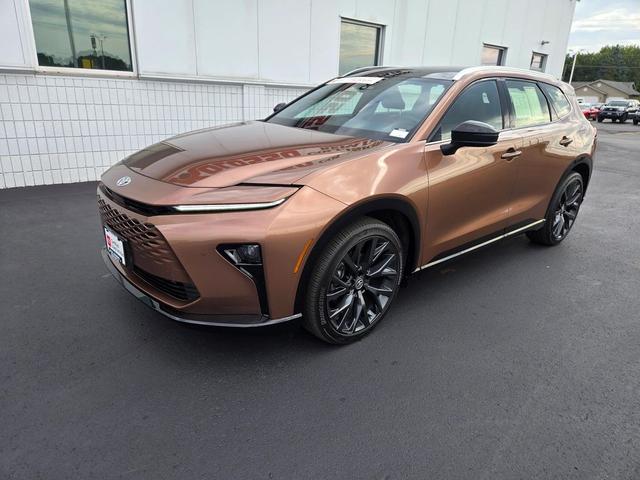 Photo of 2025 Bronze Age Toyota Crown Signia