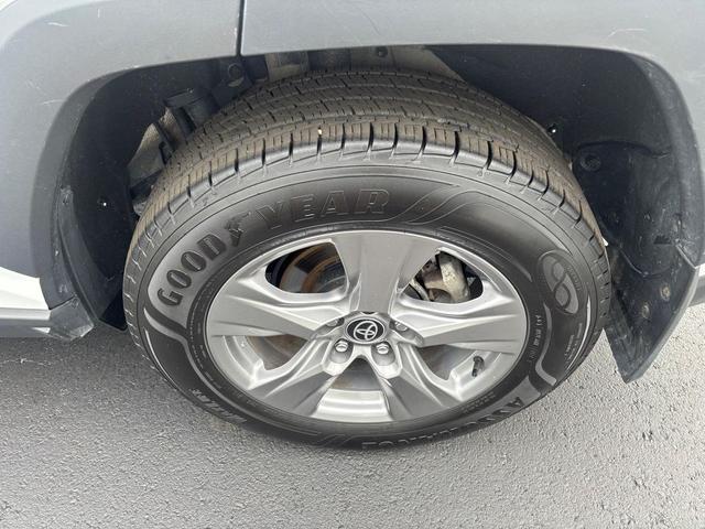 Photo of 2023 Ice Cap Toyota RAV4 Hybrid