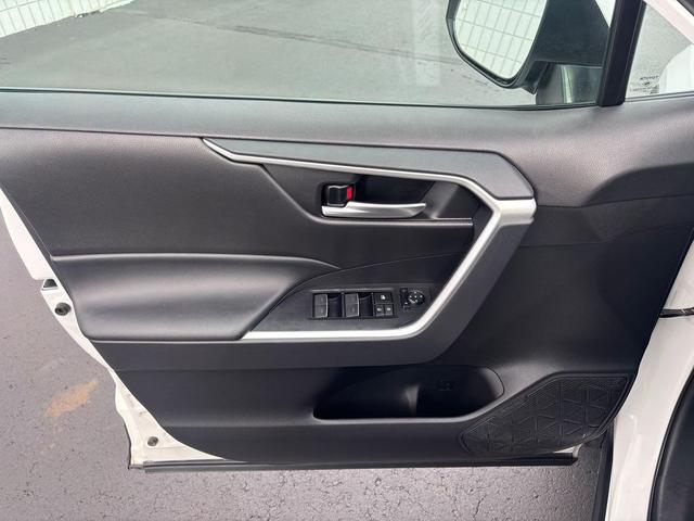 Photo of 2023 Ice Cap Toyota RAV4 Hybrid