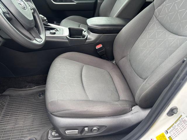 Photo of 2023 Ice Cap Toyota RAV4 Hybrid