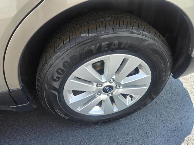 Photo of 2019 Tungsten Metallic Subaru Outback