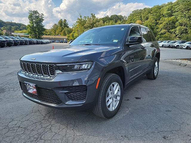 Photo of 2025 Baltic Gray Metallic Clearcoat Jeep Grand Cherokee