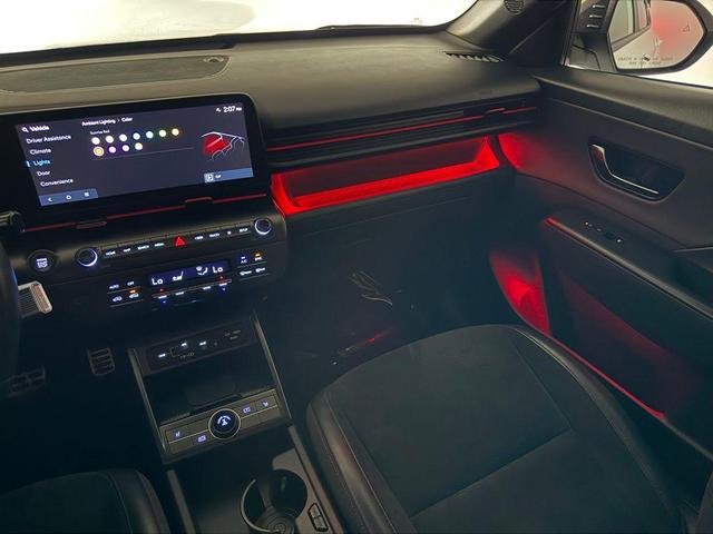 Photo of 2025 Atlas White Hyundai KONA