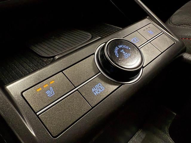Photo of 2025 Atlas White Hyundai KONA