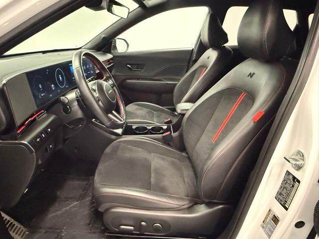 Photo of 2025 Atlas White Hyundai KONA