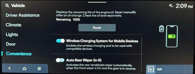 Photo of 2025 Atlas White Hyundai KONA