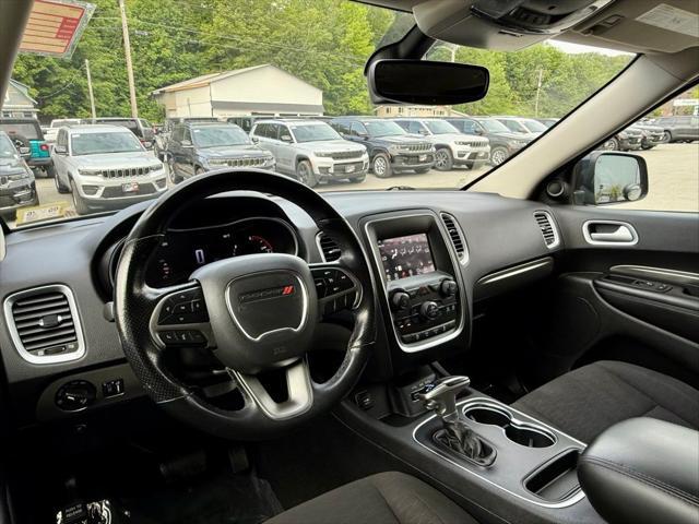 Photo of 2020 DB Black Crystal Clearcoat Dodge Durango