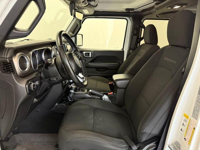 Photo of 2018 Bright White Clearcoat Jeep Wrangler Unlimited