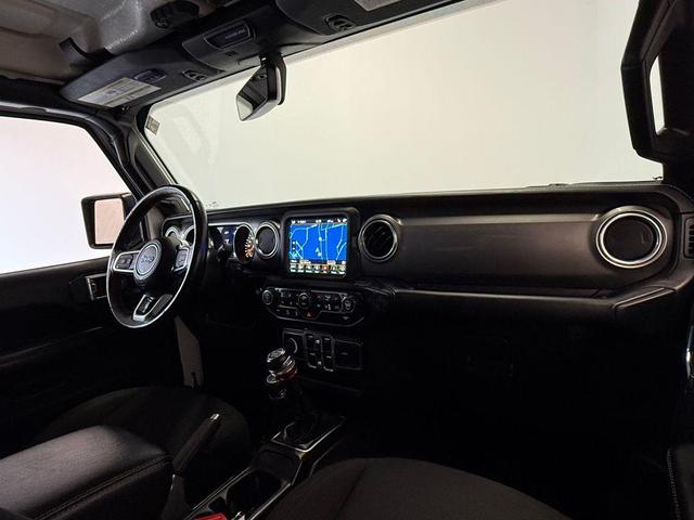 Photo of 2018 Bright White Clearcoat Jeep Wrangler Unlimited