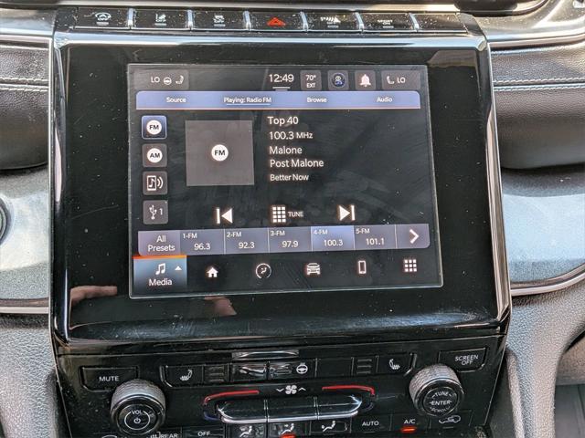 Photo of 2021 Silver Zynith Jeep Grand Cherokee L