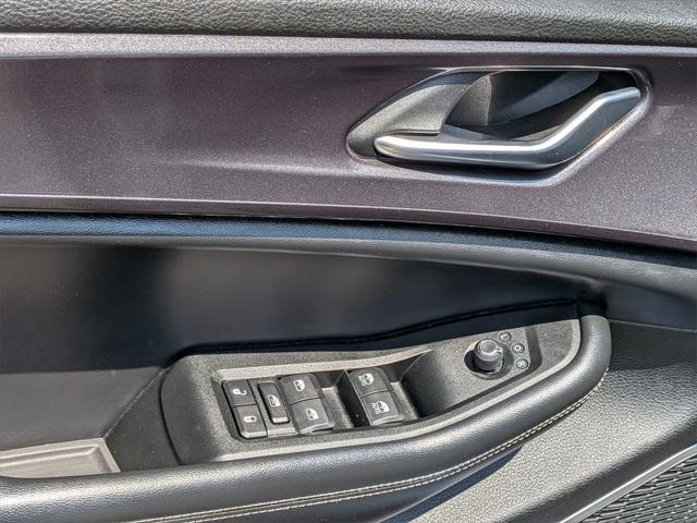 Photo of 2021 Silver Zynith Jeep Grand Cherokee L