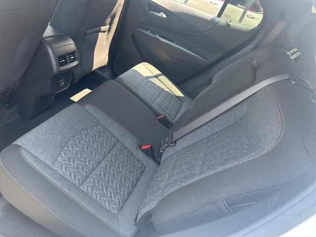 Photo of 2023 Summit White Chevrolet Equinox