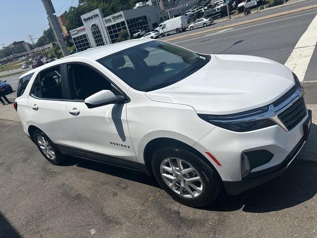 Photo of 2023 Summit White Chevrolet Equinox