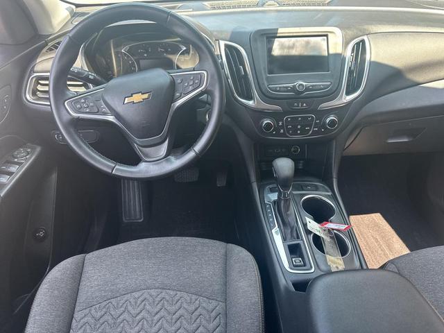 Photo of 2023 Summit White Chevrolet Equinox
