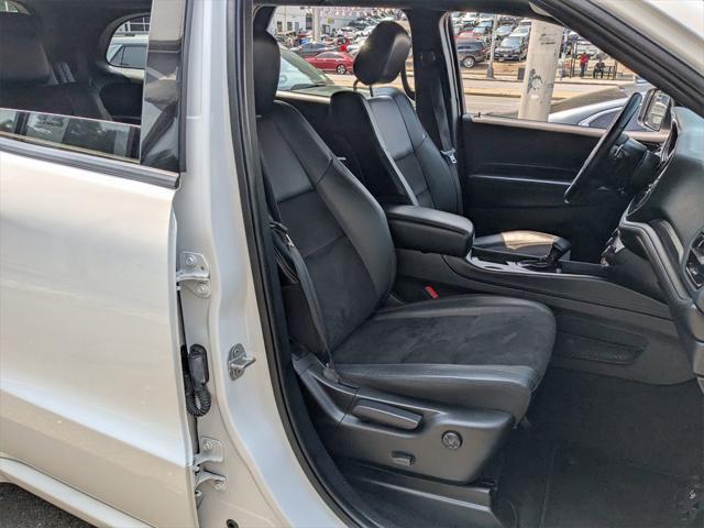 Photo of 2022 White Knuckle Clearcoat Dodge Durango