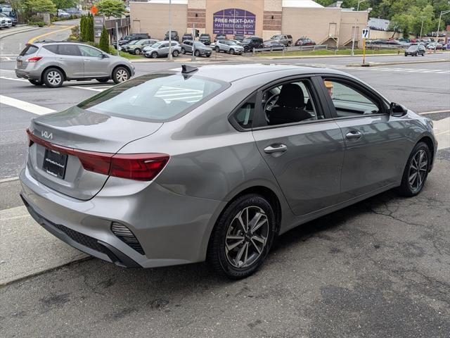 Photo of 2022 Steel Gray Kia Forte